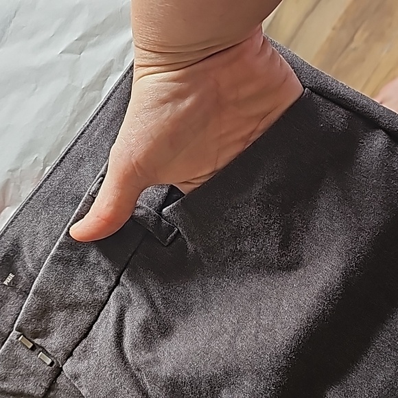 Old Navy pixie pants. - Picture 5 of 5